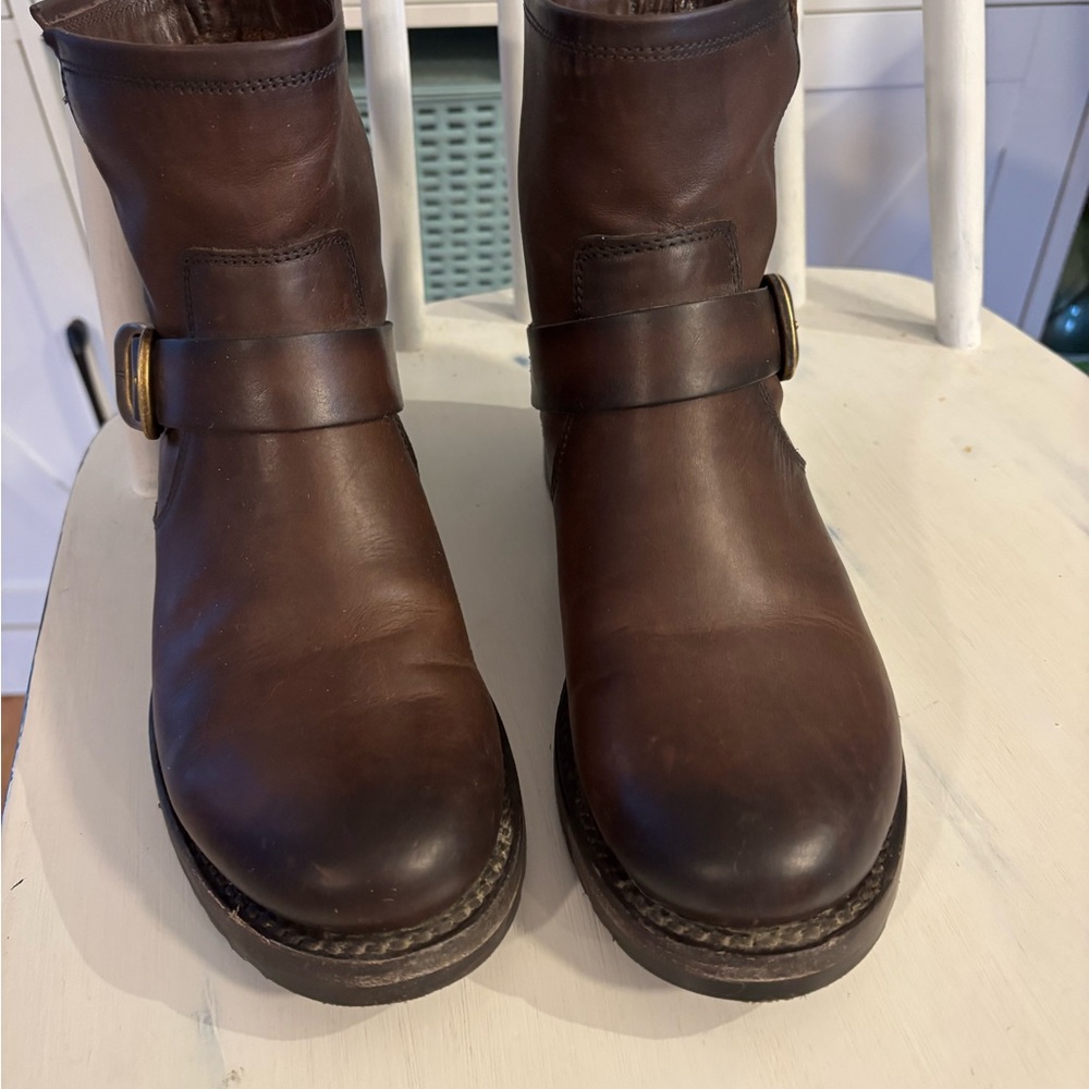 Women’s Brown Leather Frye Veronica  Boots